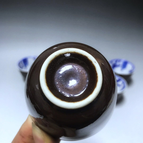 古玩陶瓷外紫金釉內青花魚藻紋杯拍賣,當前價格99元