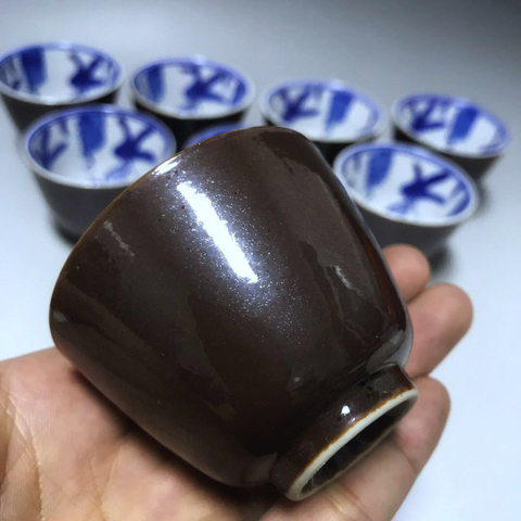 古玩陶瓷外紫金釉內青花魚藻紋杯拍賣,當前價格99元