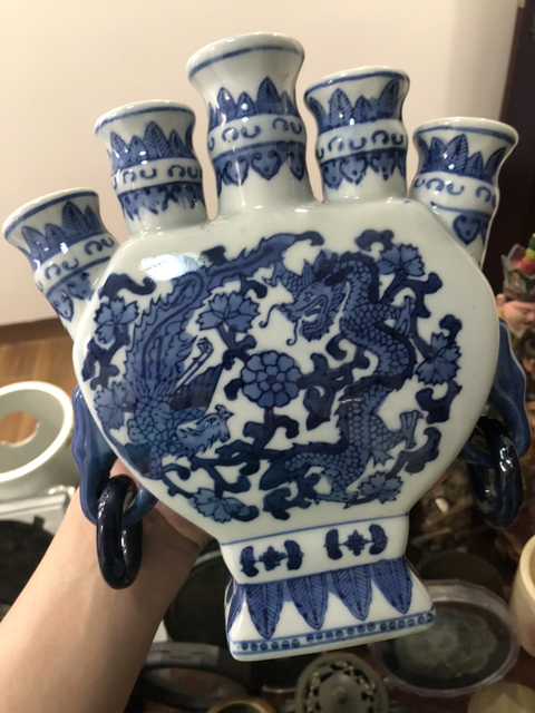 古玩陶瓷龍鳳紋青花五管瓶拍賣,當前價格299元
