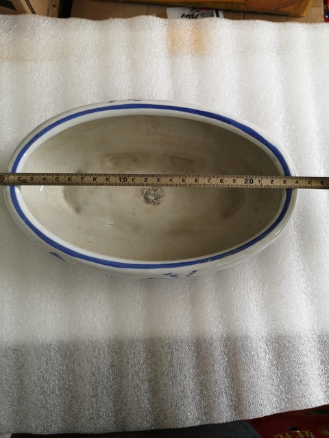 古玩陶瓷樓臺亭閣山水紋青花花盆拍賣,當前價格168元