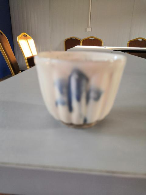 古玩陶瓷青花瓜棱紋杯拍賣，當(dāng)前價(jià)格300元