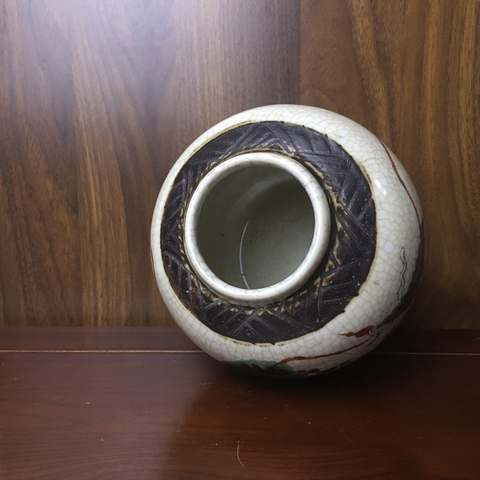 古玩陶瓷成化年造款哥釉地鐵銹釉五彩刀馬人罐拍賣，當前價格1666元