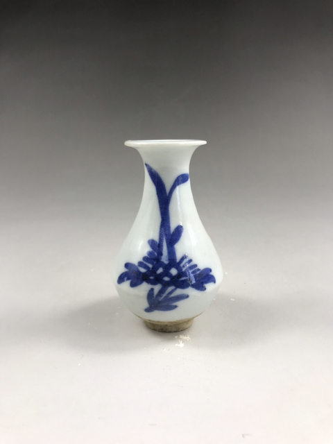 古玩陶瓷已保真-明末清初青花花蕾瓶拍賣，當前價格1440元