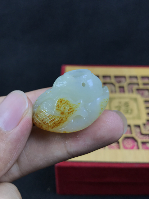 古玩玉器和田玉  蓮年有魚拍賣，當(dāng)前價格999元