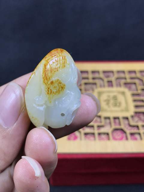 古玩玉器和田玉  蓮年有魚拍賣，當(dāng)前價格999元