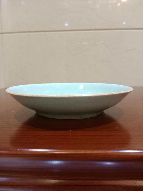 古玩陶瓷清中期豆青釉盤拍賣，當(dāng)前價(jià)格999元