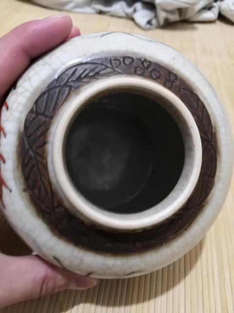 古玩陶瓷成化年制款哥釉地鐵銹釉五彩刀馬人罐拍賣，當(dāng)前價格1999元