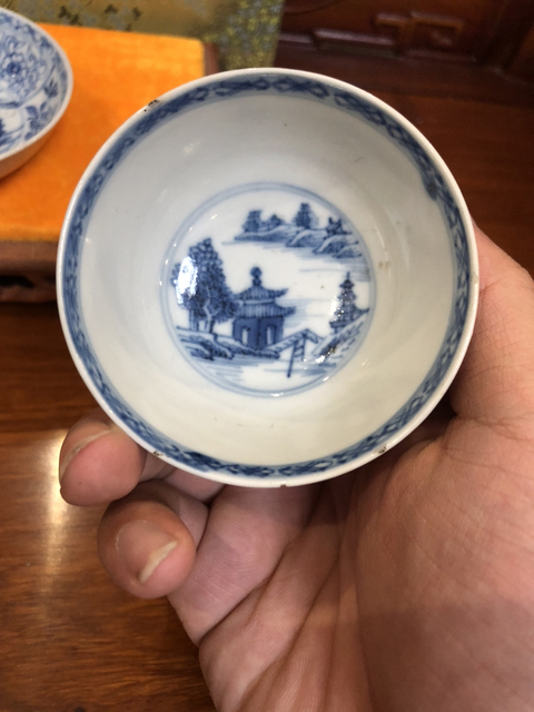 古玩陶瓷（精品）清中青花細路山水紋杯碟一套拍賣，當前價格1999元