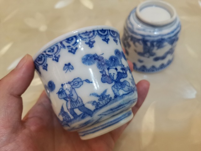 古玩陶瓷晚清民國嬰戲人物紋杯一對拍賣,當前價格1666元