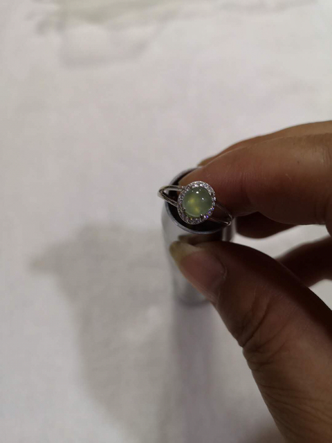 古玩玉器翡翠鑲嵌戒指拍賣,當(dāng)前價格150元