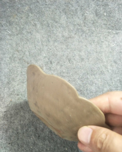 古玩陶瓷五代十國越窯青瓷黃釉花口盤拍賣，當前價格3999元