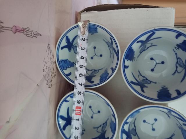 古玩陶瓷外醬釉內青花魚藻紋杯拍賣，當前價格99元