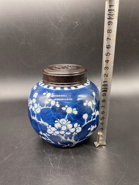 古玩陶瓷青花留白冰梅蓋罐拍賣,當前價格1666元