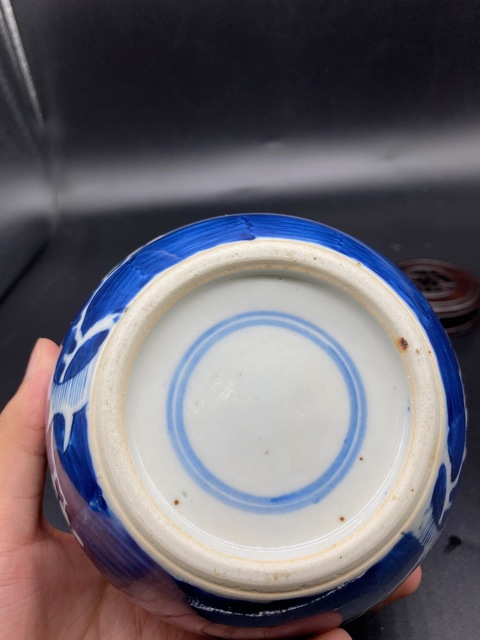 古玩陶瓷青花留白冰梅蓋罐拍賣,當前價格1666元