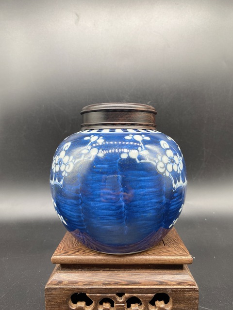 古玩陶瓷青花留白冰梅蓋罐拍賣,當前價格1666元