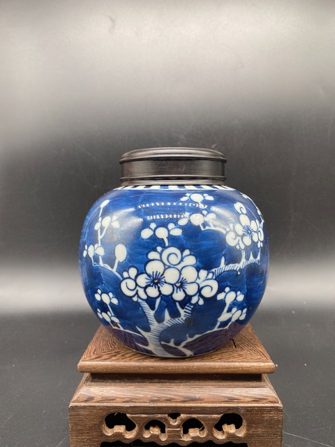 古玩陶瓷青花留白冰梅蓋罐拍賣,當前價格1666元
