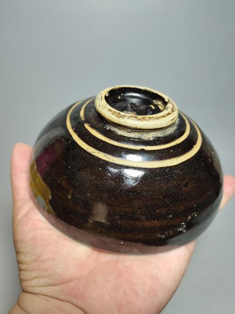 古玩陶瓷宋金耀州窯弦紋黑釉盞（茶器）拍賣(mài)，當(dāng)前價(jià)格9800元