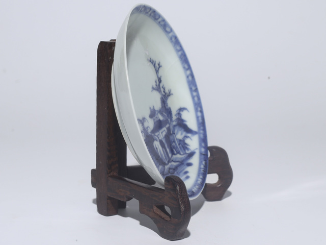 古玩陶瓷清中早·青花山水樓閣紋杯碟拍賣，當前價格1999元