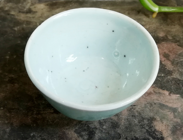 古玩陶瓷清中期豆青釉大杯拍賣，當(dāng)前價格666元
