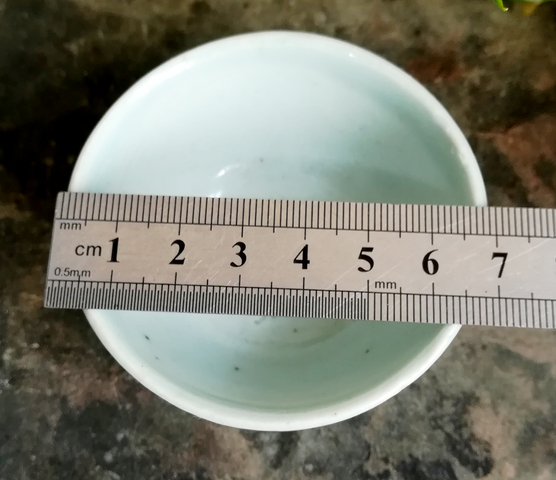 古玩陶瓷清中期豆青釉大杯拍賣，當(dāng)前價格666元