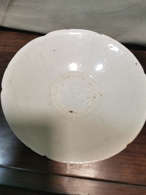 古玩陶瓷青白釉出筋花口碗拍賣，當前價格3000元