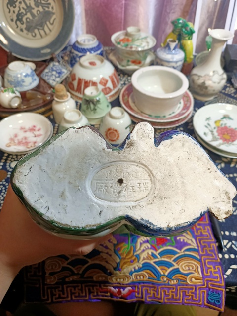 古玩陶瓷粉彩瓷塑拍賣,當前價格4500元