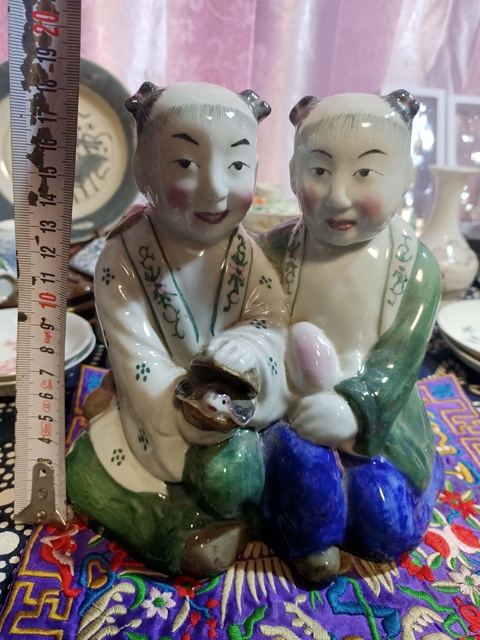 古玩陶瓷粉彩瓷塑拍賣,當前價格4500元