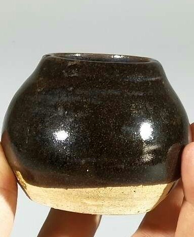 古玩陶瓷清早期褐釉雞心罐拍賣，當前價格999元