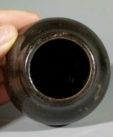 古玩陶瓷清早期褐釉雞心罐拍賣，當前價格999元