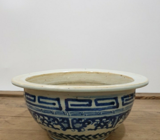 古玩陶瓷清中期,超大號青花夔龍紋香爐。拍賣,當前價格3398元