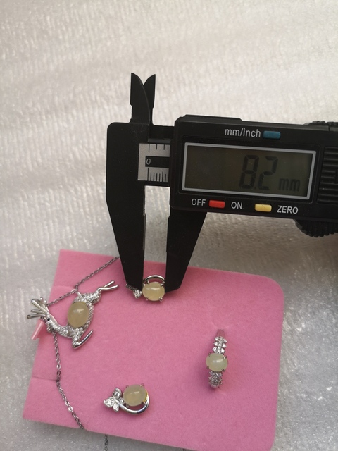 古玩玉器翡翠鑲嵌配飾拍賣，當前價格398元