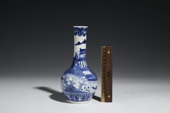 古玩陶瓷清晚·青花通景山水人物樓亭紋瓶拍賣，當(dāng)前價(jià)格9999元
