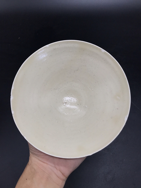 古玩陶瓷北宋定窯系白瓷唇口盞拍賣,當前價格1999元