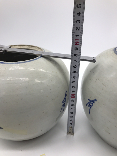 古玩陶瓷已保真,花卉紋西瓜罐兩個(gè)拍賣,當(dāng)前價(jià)格260元