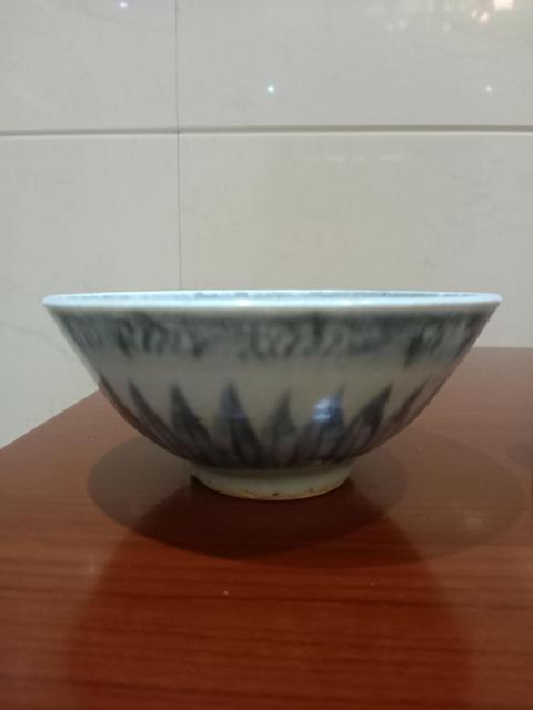 古玩陶瓷明中期海螺芭蕉紋青花碗拍賣,當前價格2999元