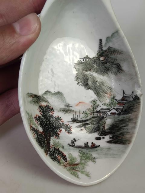 古玩陶瓷民國淺絳彩山水人物大湯勺拍賣,當前價格888元