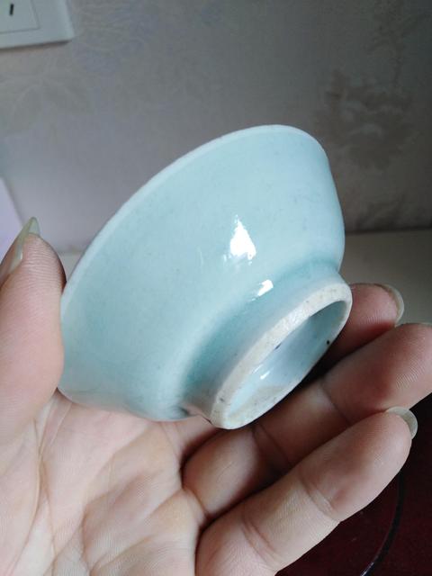 古玩陶瓷清中期豆青釉杯碟一套拍賣,當前價格999元
