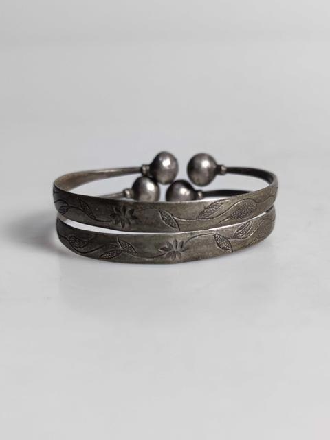 古玩雜項民國時期純銀刻花手鐲拍賣，當前價格999元
