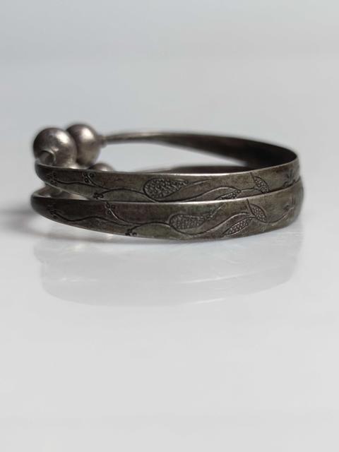古玩雜項民國時期純銀刻花手鐲拍賣，當前價格999元
