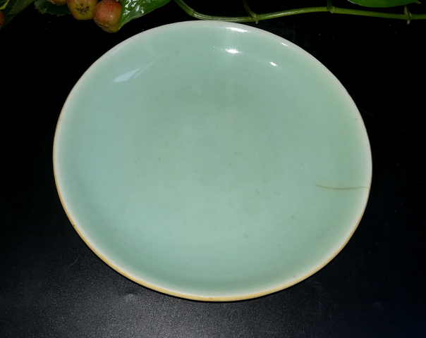 古玩陶瓷19.3cm醬釉口豆青盤拍賣,當前價格666元