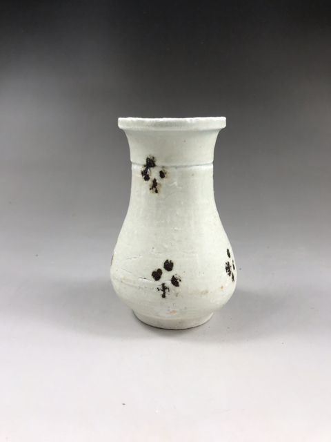 古玩陶瓷宋元影青點(diǎn)彩花瓶拍賣，當(dāng)前價格2999元