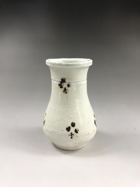 古玩陶瓷宋元影青點(diǎn)彩花瓶拍賣，當(dāng)前價格2999元
