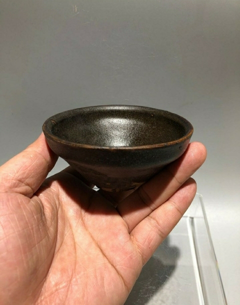 古玩陶瓷建窯系茶葉末釉盞拍賣，當前價格1999元