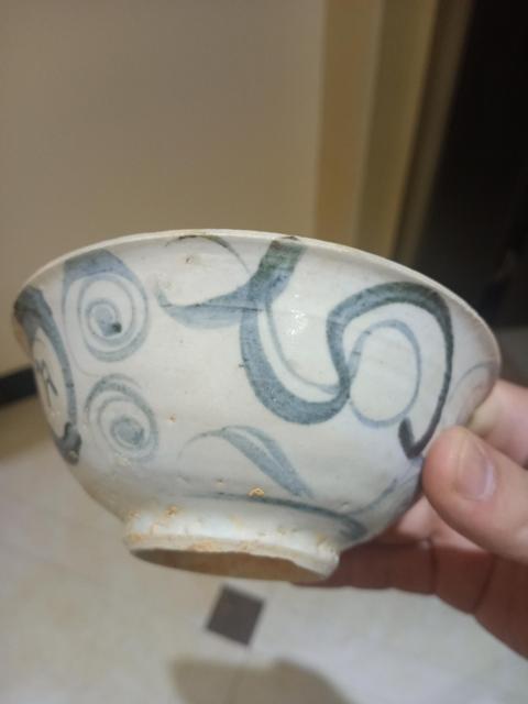 古玩陶瓷明代早期云花紋青花碗拍賣，當前價格1999元