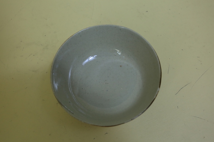 古玩陶瓷醬釉花卉紋碗拍賣,當前價格999元