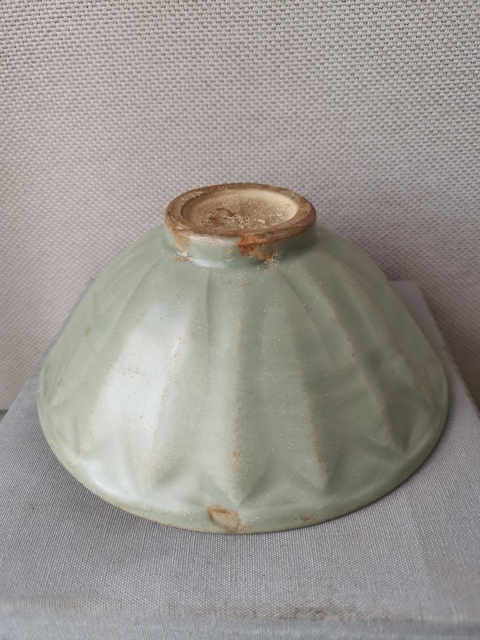 古玩陶瓷精品宋代龍泉窯青釉蓮瓣碗拍賣，當(dāng)前價(jià)格8800元