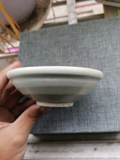 古玩陶瓷宋白瓷唇邊盞拍賣，當(dāng)前價(jià)格1666元