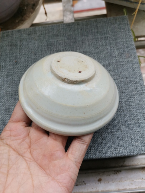 古玩陶瓷宋白瓷唇邊盞拍賣，當(dāng)前價(jià)格1666元