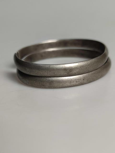 古玩雜項(xiàng)民國(guó)時(shí)期老的純銀手鐲拍賣，當(dāng)前價(jià)格999元