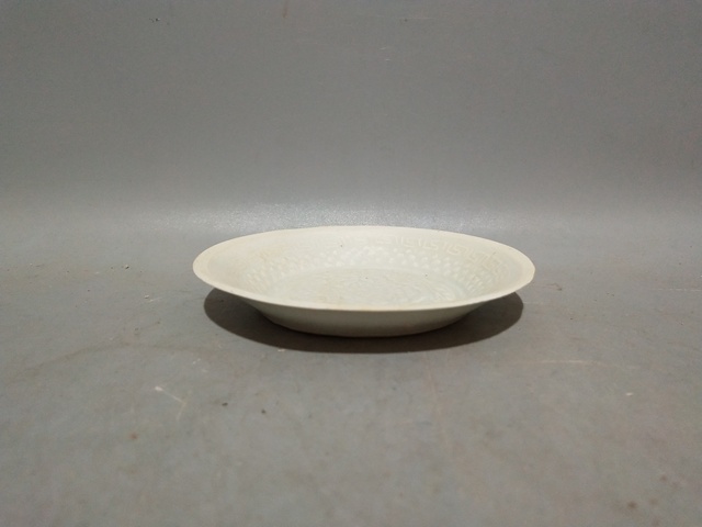 古玩陶瓷影青印花盤拍賣，當(dāng)前價(jià)格3999元